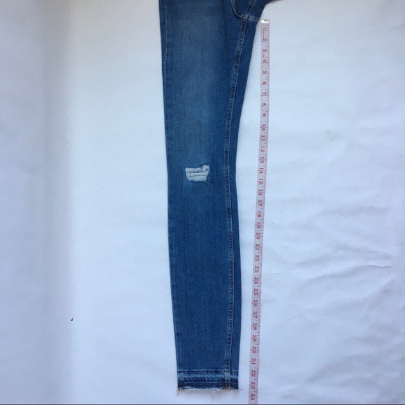 Asos Tall High Rise Distressed Raw Hem Blue Denim Jeans 26 - Picture 11 of 17